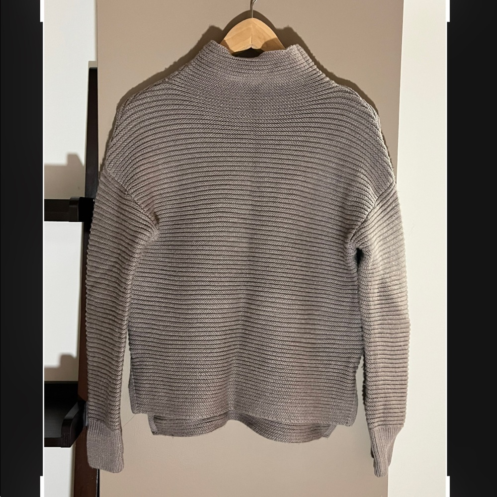 Athleta boxy sweater